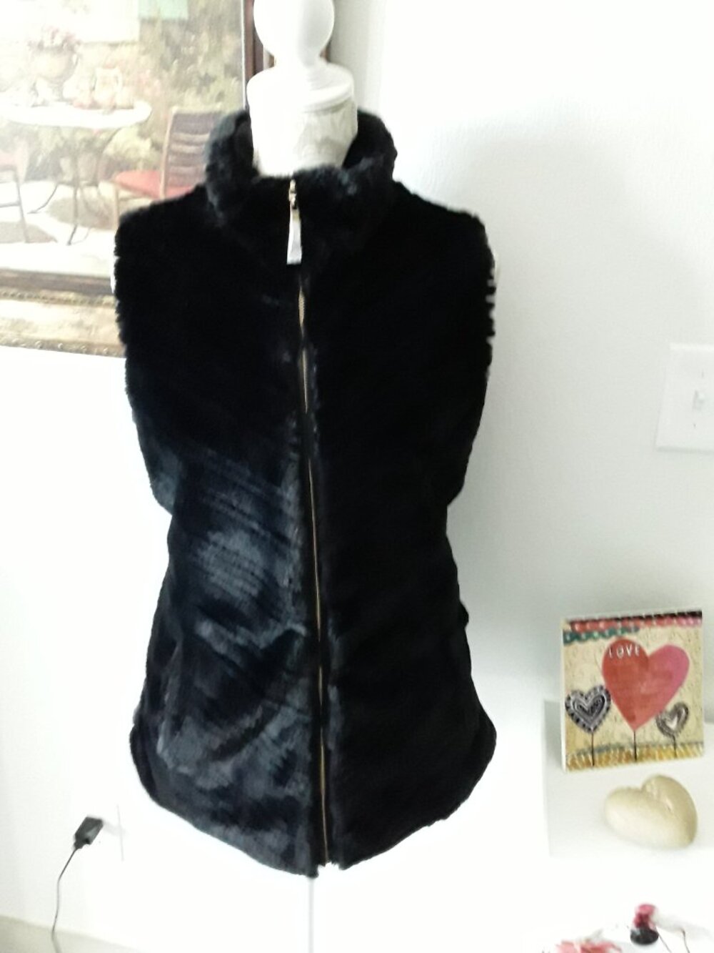 New Dennis by Dennis Basso beautiful reversable faux fur vest size M
